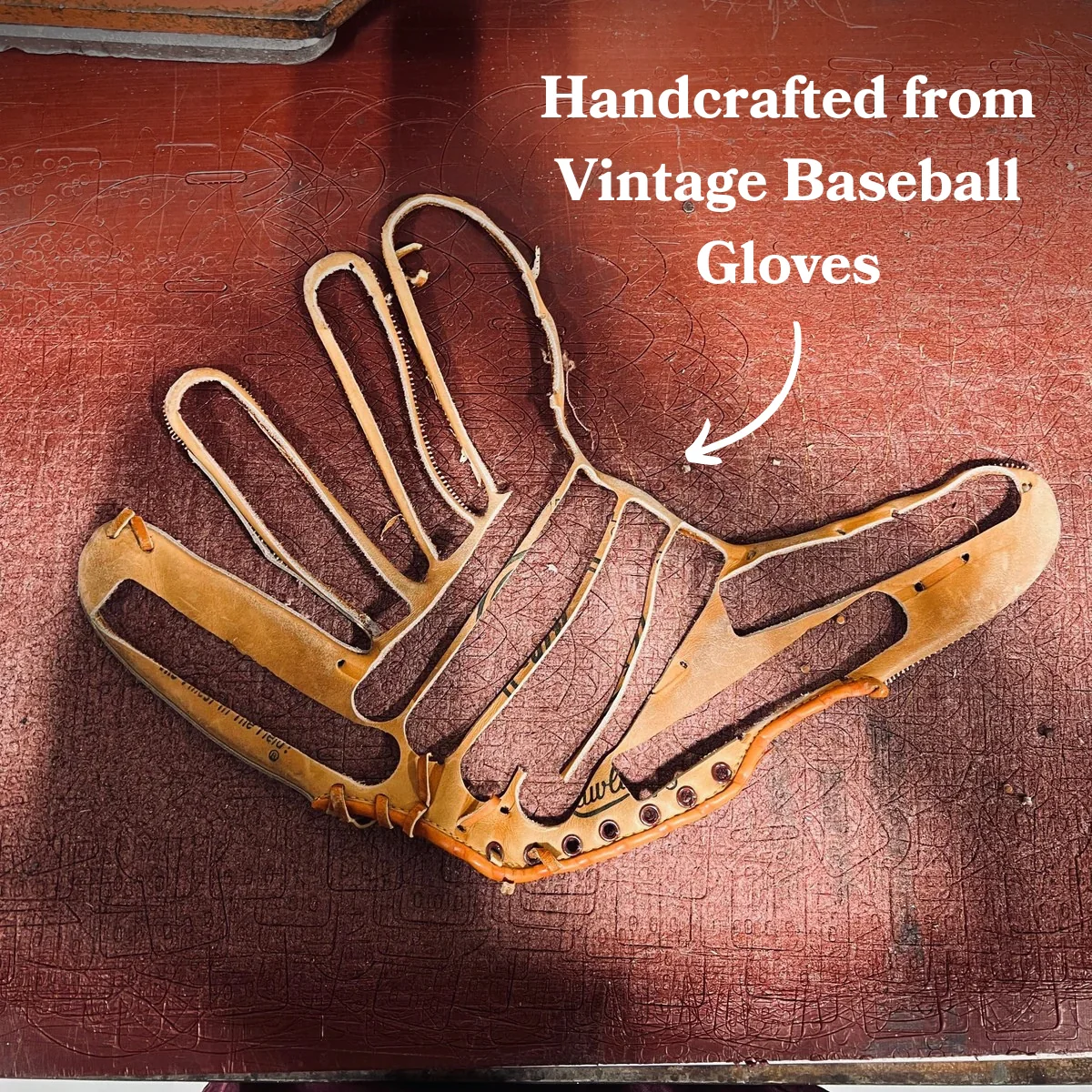 Baseball Glove Wanderchain - Image 2